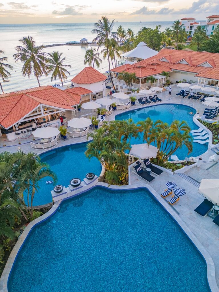 Windjammer Pool deck