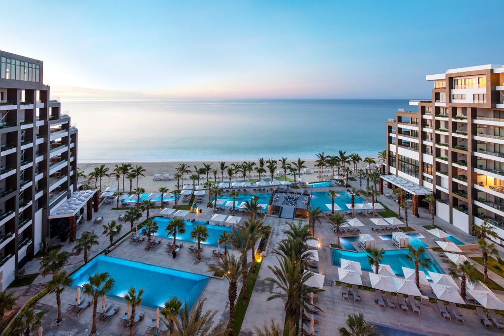 Garza Blanca Los Cabos property and pool